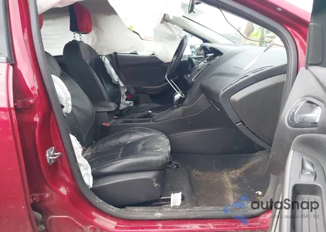 2016 Ford Focus Se z USA, uszkodzony, nr VIN 1FADP3K20GL332886